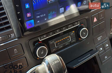 Минивэн Volkswagen Multivan 2014 в 