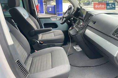 Минивэн Volkswagen Multivan 2009 в 