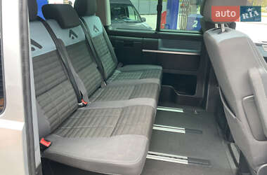 Минивэн Volkswagen Multivan 2009 в 