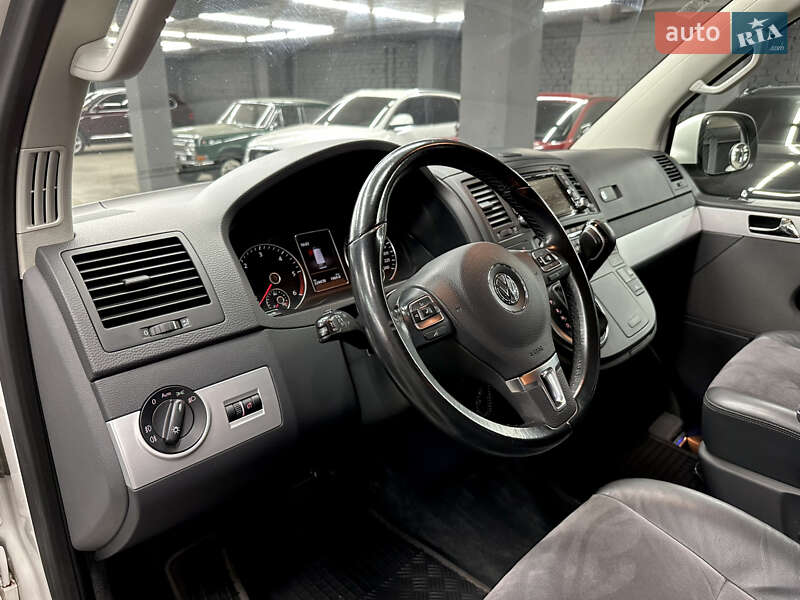 Минивэн Volkswagen Multivan 2015 в Харькове фото 12 Минивэн Volkswagen Multivan 2015 в Харькове