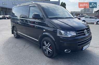 Мінівен Volkswagen Multivan 2012 в 