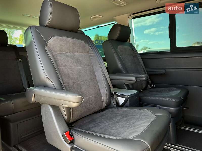 Минивэн Volkswagen Multivan 2020 в Киеве