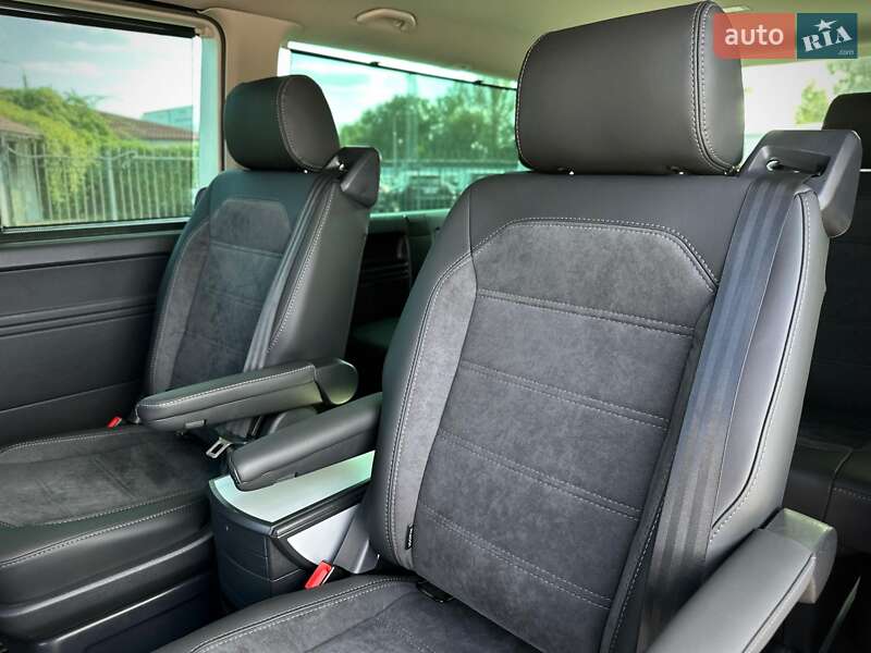 Минивэн Volkswagen Multivan 2020 в Киеве