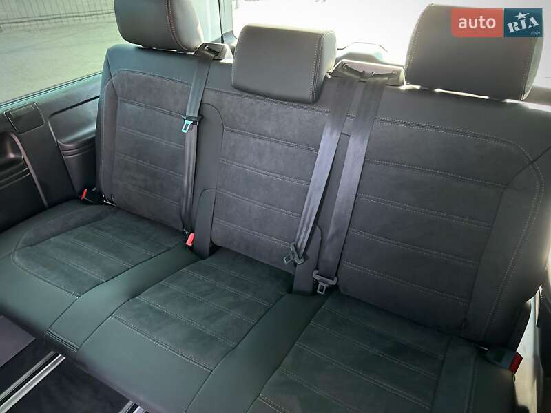 Минивэн Volkswagen Multivan 2020 в Киеве