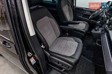 Минивэн Volkswagen Multivan 2024 в 