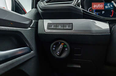 Минивэн Volkswagen Multivan 2024 в 