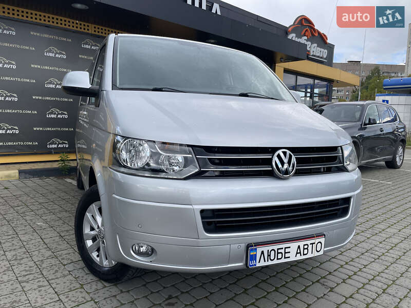 Минивэн Volkswagen Multivan 2009 в Львове