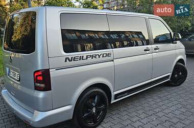 Минивэн Volkswagen Multivan 2011 в 