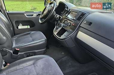 Минивэн Volkswagen Multivan 2011 в 