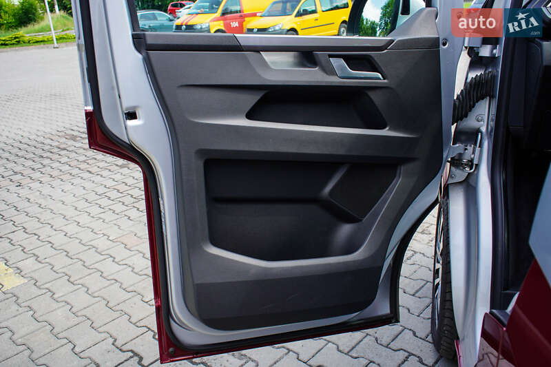 Мінівен Volkswagen Multivan 2020 в Житомирі