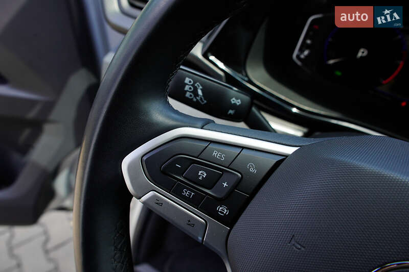Мінівен Volkswagen Multivan 2020 в Житомирі