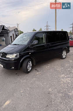 Мінівен Volkswagen Multivan 2012 в 