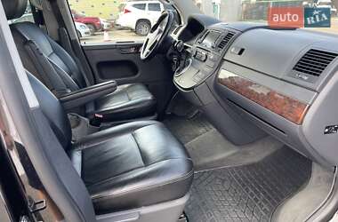 Минивэн Volkswagen Multivan 2012 в 