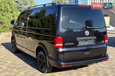 Мінівен Volkswagen Multivan 2013 в 