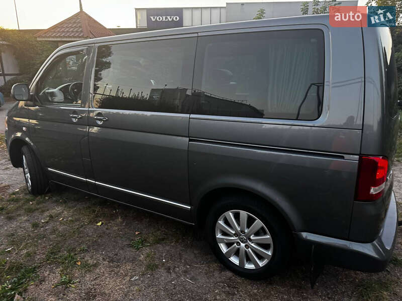 Минивэн Volkswagen Multivan 2010 в Киеве