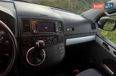Мінівен Volkswagen Multivan 2010 в 