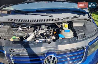 Минивэн Volkswagen Multivan 2005 в 