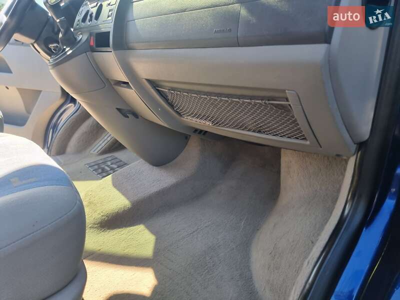 Минивэн Volkswagen Multivan 2005 в Болехове фото 29 Минивэн Volkswagen Multivan 2005 в Болехове