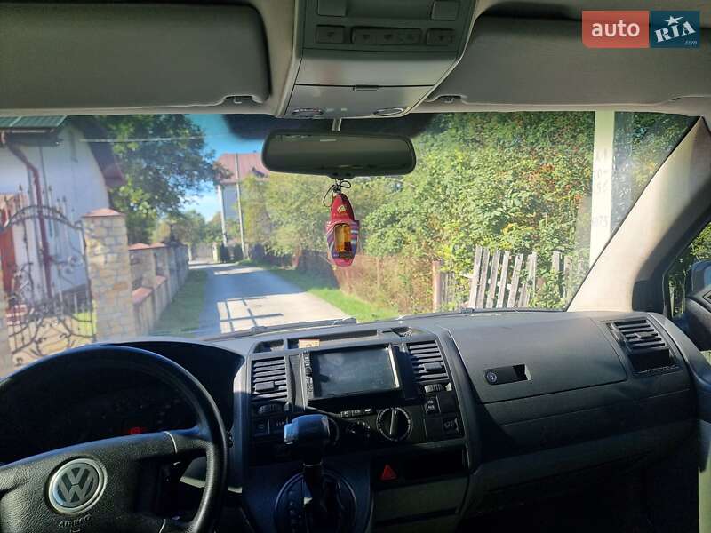 Минивэн Volkswagen Multivan 2005 в Болехове фото 36 Минивэн Volkswagen Multivan 2005 в Болехове