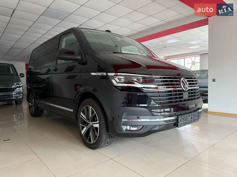 Минивэн Volkswagen Multivan 2020 в 