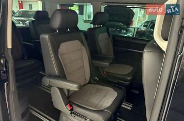 Минивэн Volkswagen Multivan 2020 в 