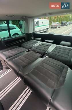 Минивэн Volkswagen Multivan 2018 в 