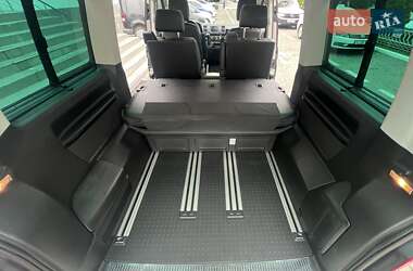 Минивэн Volkswagen Multivan 2018 в 