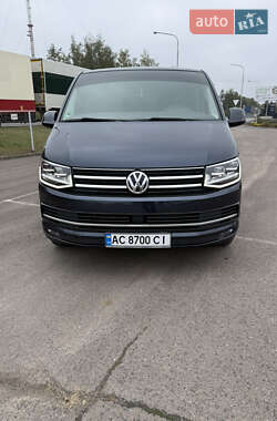 Мінівен Volkswagen Multivan 2017 в 