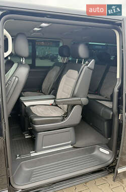Минивэн Volkswagen Multivan 2020 в 