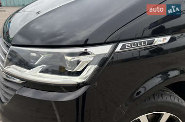 Минивэн Volkswagen Multivan 2020 в 