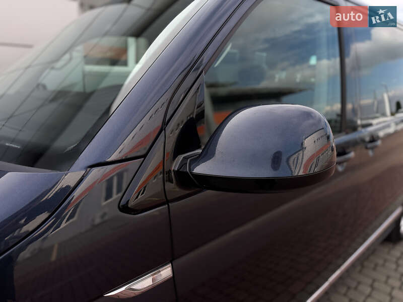 Мінівен Volkswagen Multivan 2019 в Мукачевому