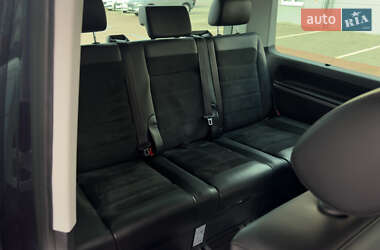 Минивэн Volkswagen Multivan 2019 в 