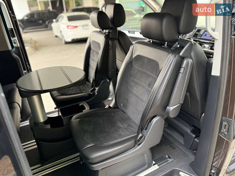Минивэн Volkswagen Multivan 2016 в Днепре