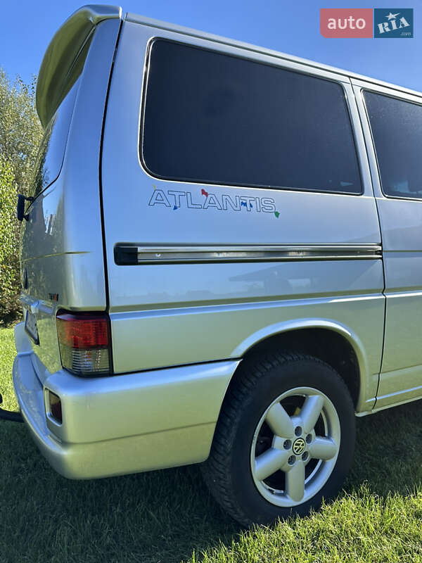 Минивэн Volkswagen Multivan 2001 в Ковеле