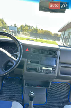 Минивэн Volkswagen Multivan 2001 в 