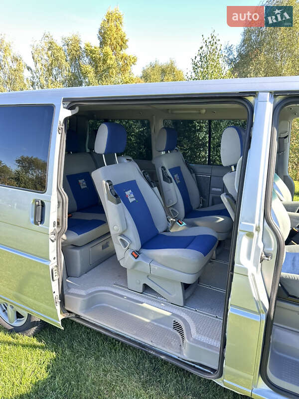 Минивэн Volkswagen Multivan 2001 в Ковеле
