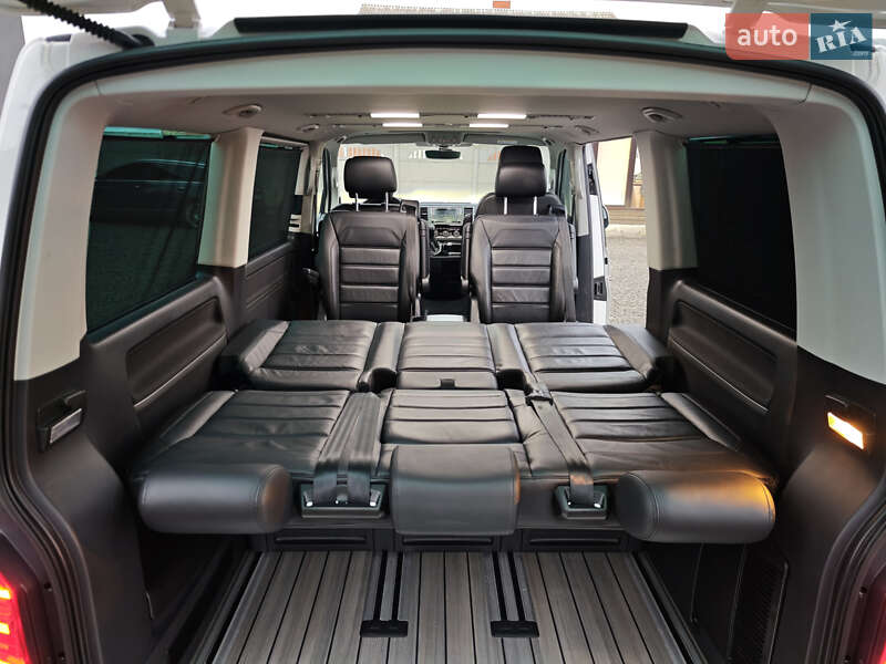 Минивэн Volkswagen Multivan 2019 в Луцке