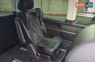 Мінівен Volkswagen Multivan 2017 в 