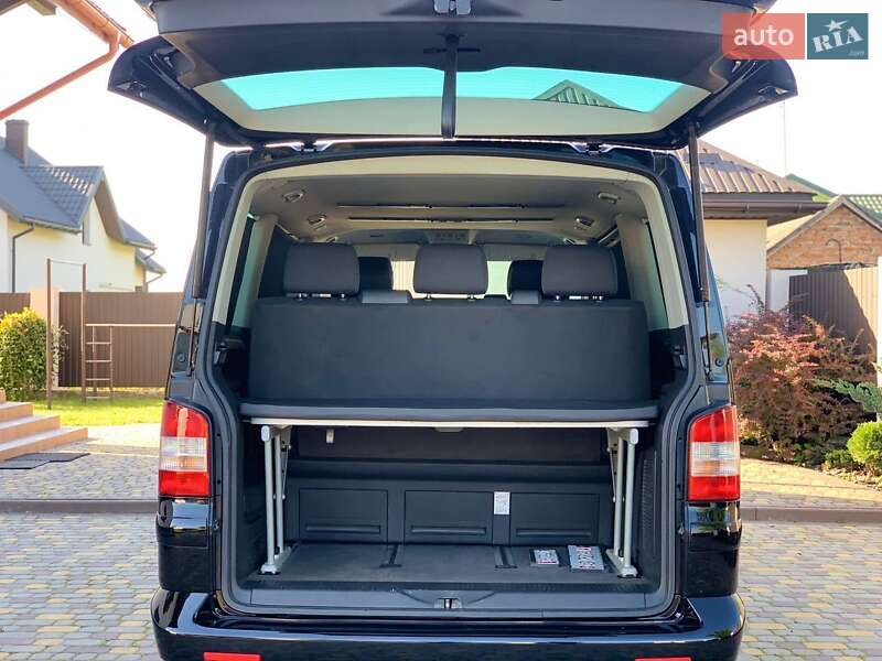 Минивэн Volkswagen Multivan 2007 в Яворове