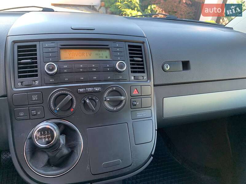 Минивэн Volkswagen Multivan 2007 в Яворове
