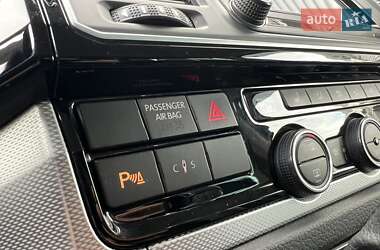 Минивэн Volkswagen Multivan 2015 в 