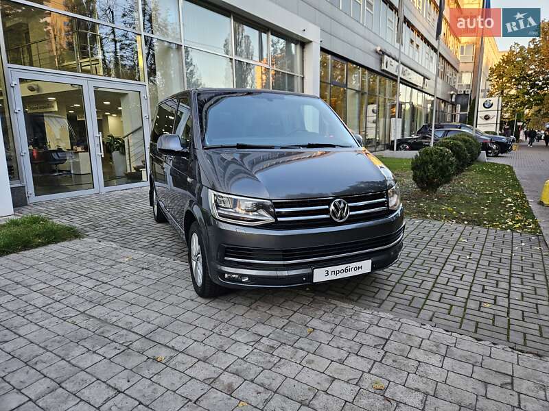 Минивэн Volkswagen Multivan 2015 в Киеве