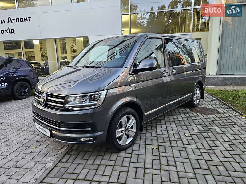 Минивэн Volkswagen Multivan 2015 в Киеве