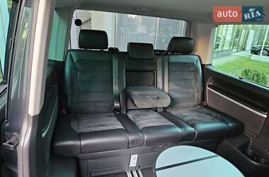 Мінівен Volkswagen Multivan 2015 в 