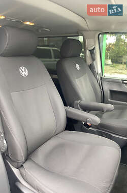 Мінівен Volkswagen Multivan 2012 в  фото 13 Мінівен Volkswagen Multivan 2012 в