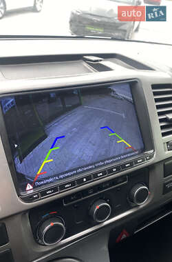 Мінівен Volkswagen Multivan 2012 в  фото 19 Мінівен Volkswagen Multivan 2012 в