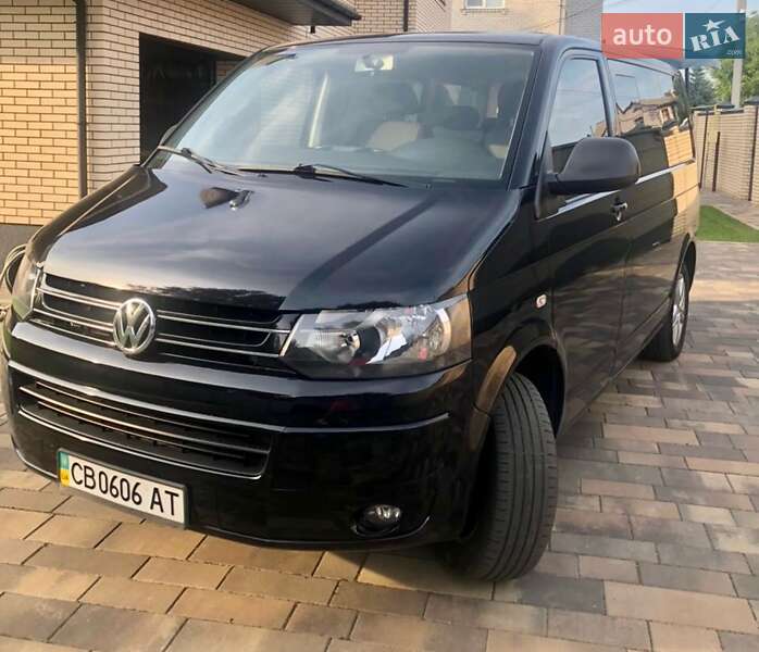 Мінівен Volkswagen Multivan 2011 в Чернігові