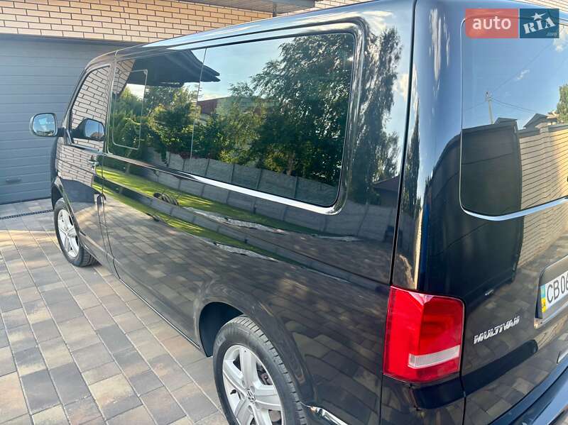 Мінівен Volkswagen Multivan 2011 в Чернігові