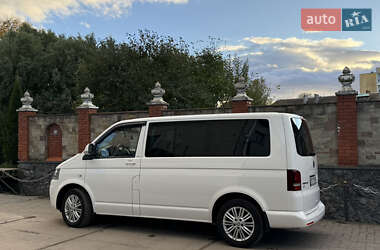 Мінівен Volkswagen Multivan 2015 в 