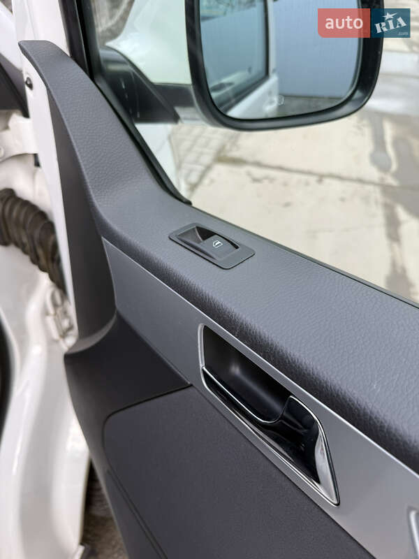 Минивэн Volkswagen Multivan 2015 в Красилове фото 45 Минивэн Volkswagen Multivan 2015 в Красилове